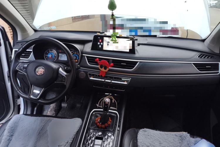 Used Dongfeng Fengon 580 2021 ☆ Star Edition 1.5T Manual Luxury Version Center Console
