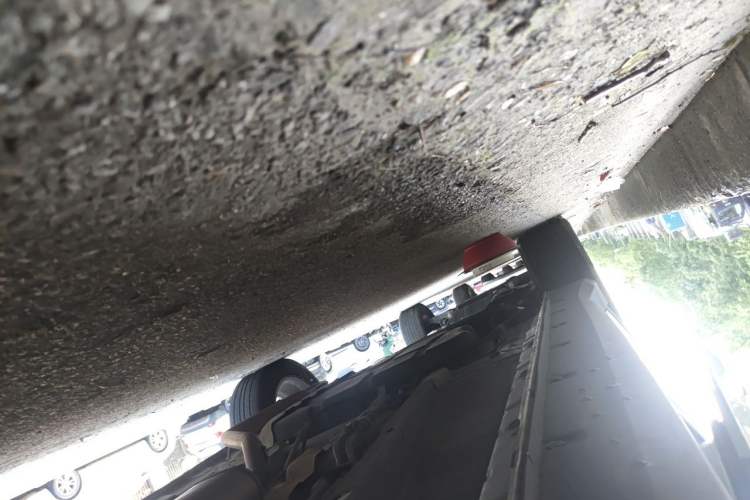 Used Dongfeng Fengon 580 2021 ☆ Star Edition 1.8L Manual Elite Version Chassis Front Right