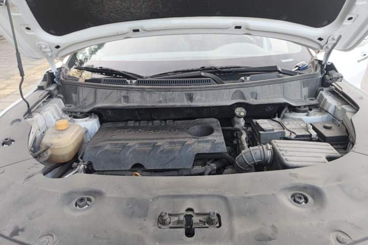 Used Dongfeng Fengon 580 2021 ☆ Star Edition 1.8L Manual Elite Version Engine Bay
