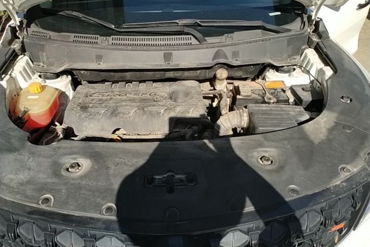 Used Dongfeng Fengon 580 2021 Revised ☆ Star Edition 1.8L Manual Elite Version Engine Bay