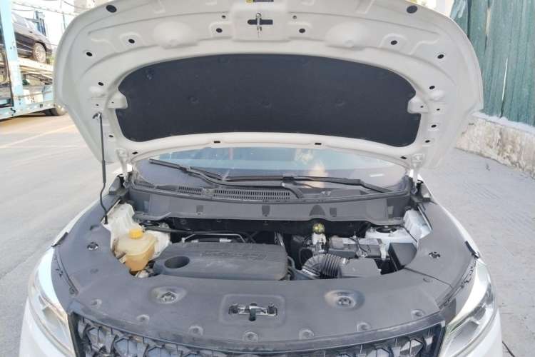 Used Dongfeng Fengon 580 2021 Revised ☆ Star Edition 1.5T Automatic Luxury Version Engine Bay