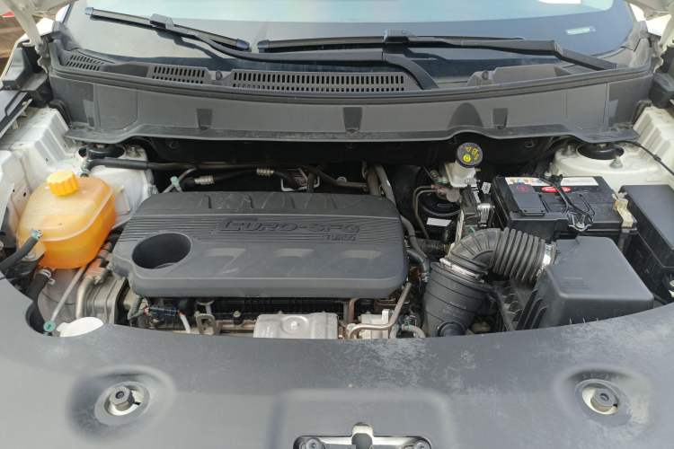 Used Dongfeng Fengon 580 2021 Revised ☆ Star Edition 1.5T Automatic Luxury Version Engine Bay