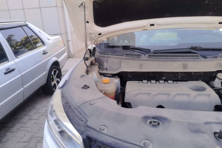 Used Dongfeng Fengon 580 2021 ☆ Star Edition 1.8L Manual Elite Version Engine Bay Right