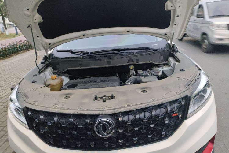 Used Dongfeng Fengon 580 2021 Revised ☆ Star Edition 1.5T Manual Luxury Version Engine Bay
