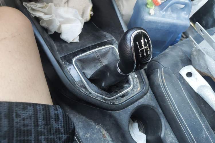 Used Dongfeng Fengon 580 2021 ☆ Star Edition 1.8L Manual Elite Version Gear Lever