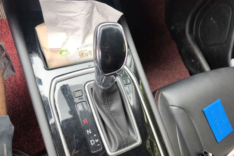 Used Dongfeng Fengon 580 2021 Revised Edition ☆ Star Version 1.5 TGDI Automatic Prestige Grade Gear Lever