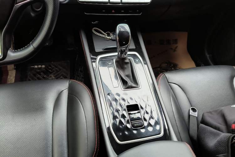 Used Dongfeng Fengon 580 2021 Revised ☆ Star Edition 1.5T Automatic Luxury Version Gear Lever