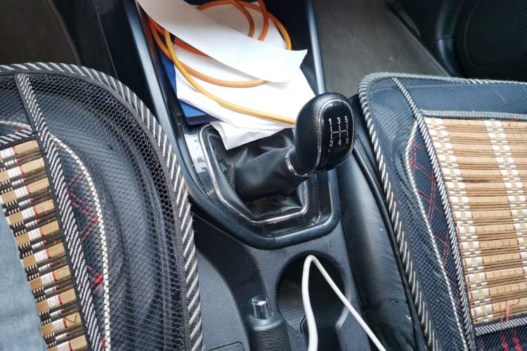 Used Dongfeng Fengon 580 2021 ☆ Star Edition 1.8L Manual Elite Version Gear Lever