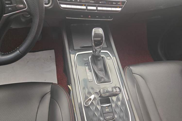 Used Dongfeng Fengon 580 2021 Revised ☆ Star Edition 1.5T Automatic Luxury Version Gear Lever