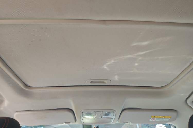 Used Dongfeng Fengon 580 2021 Revised ☆ Star Edition 1.5T Manual Luxury Version Headliner