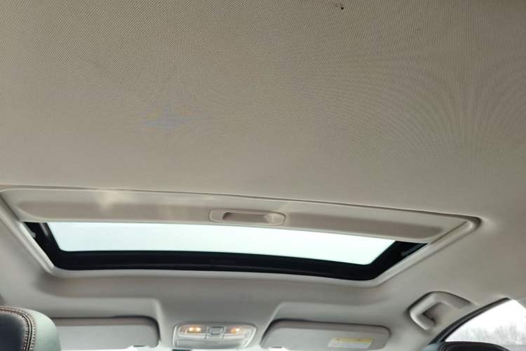 Used Dongfeng Fengon 580 2021 ☆ Star Edition 1.5T Automatic Luxury Version Headliner