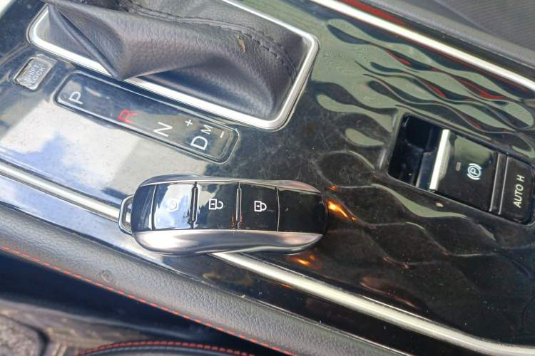 Used Dongfeng Fengon 580 2021 Revised ☆ Star Edition 1.5T Automatic Luxury Version Interior 1
