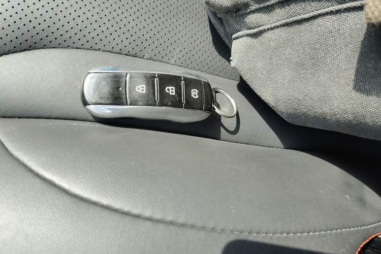 Used Dongfeng Fengon 580 2021 ☆ Star Edition 1.5T Automatic Luxury Version Interior 1