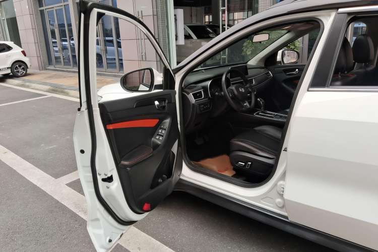 Used Dongfeng Fengon 580 2021 Revised Edition ☆ Star Version 1.5 TGDI Automatic Prestige Grade Interior 2