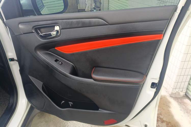 Used Dongfeng Fengon 580 2021 Revised ☆ Star Edition 1.5T Automatic Luxury Version Interior 5