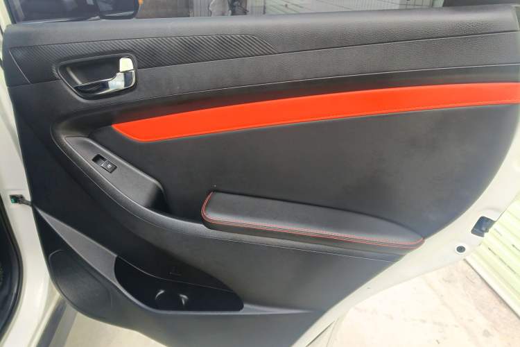 Used Dongfeng Fengon 580 2021 Revised ☆ Star Edition 1.5T Automatic Luxury Version Interior 6