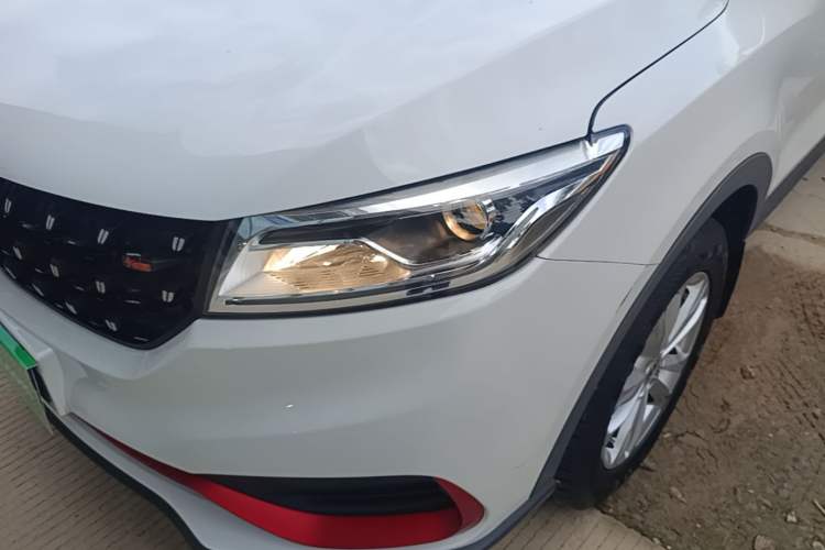 Used Dongfeng Fengon 580 2021 Revised ☆ Star Edition 1.8L Manual Elite Version Left Front Headlight
