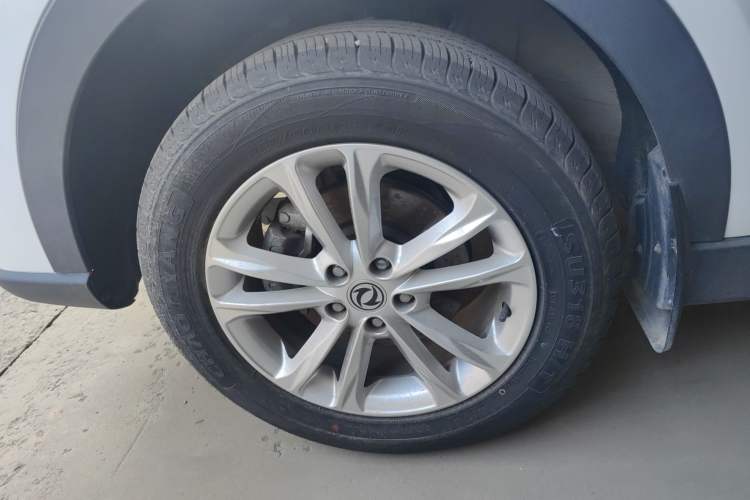 Used Dongfeng Fengon 580 2021 Revised ☆ Star Edition 1.8L Manual Elite Version Left Front Wheel Hub