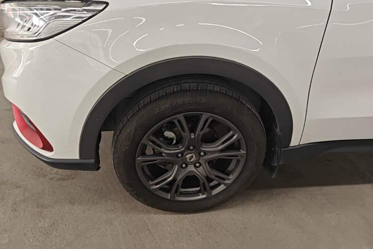 Used Dongfeng Fengon 580 2021 ☆ Star Edition 1.5 TGDI Automatic Flagship Version Left Front Wheel Hub