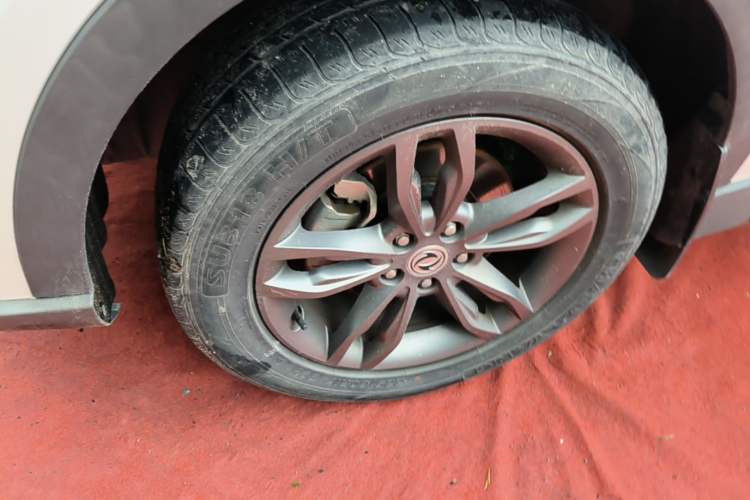Used Dongfeng Fengon 580 2021 Revised ☆ Star Edition 1.5T Automatic Luxury Version Left Front Wheel Hub