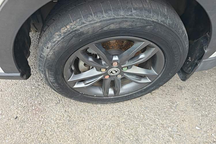 Used Dongfeng Fengon 580 2021 Revised ☆ Star Edition 1.5T Manual Luxury Version Left Front Wheel Hub