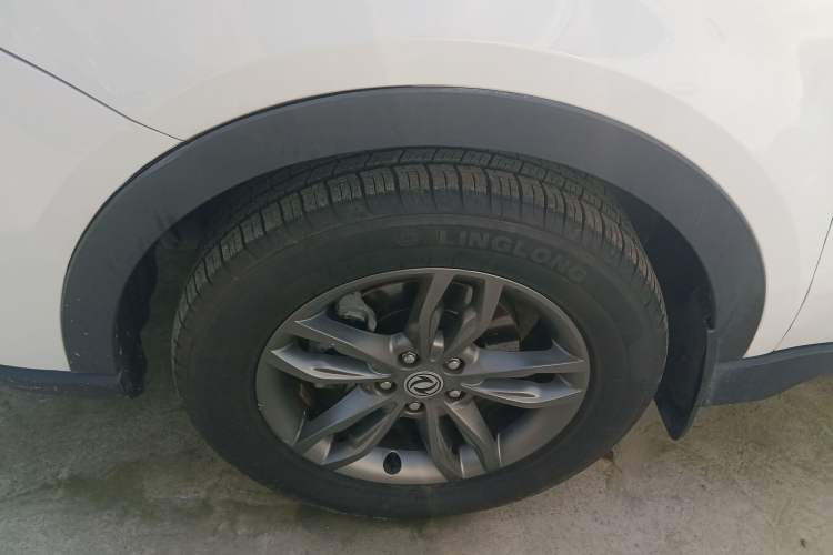 Used Dongfeng Fengon 580 2021 Revised ☆ Star Edition 1.5T Automatic Luxury Version Left Front Wheel Hub