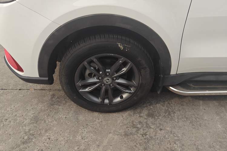 Used Dongfeng Fengon 580 2021 Revised ☆ Star Edition 1.5T Automatic Luxury Version Left Front Wheel Hub