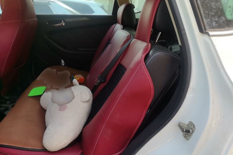 Used Dongfeng Fengon 580 2021 ☆ Star Edition 1.8L Manual Elite Version Left Rear Seat