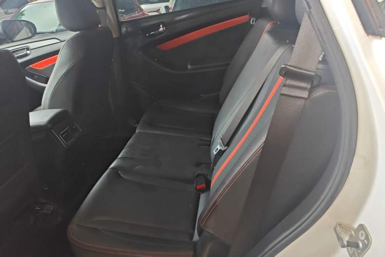 Used Dongfeng Fengon 580 2021 ☆ Star Edition 1.5T Automatic Luxury Version Left Rear Seat