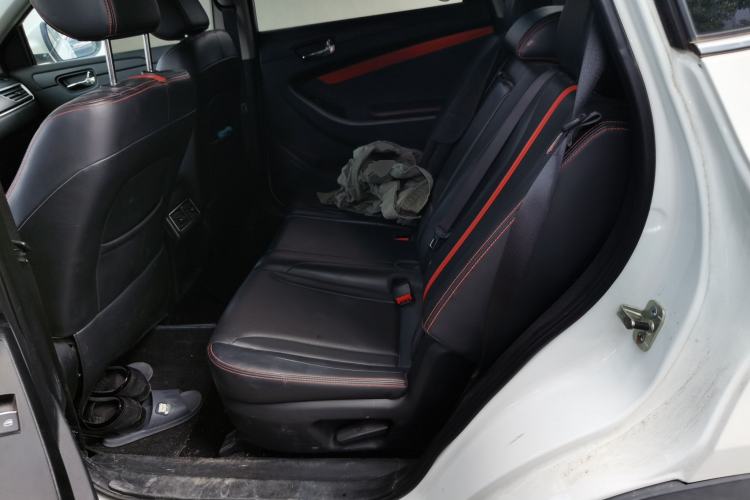 Used Dongfeng Fengon 580 2021 Revised Edition ☆ Star Version 1.5 TGDI Automatic Prestige Grade Left Rear Seat