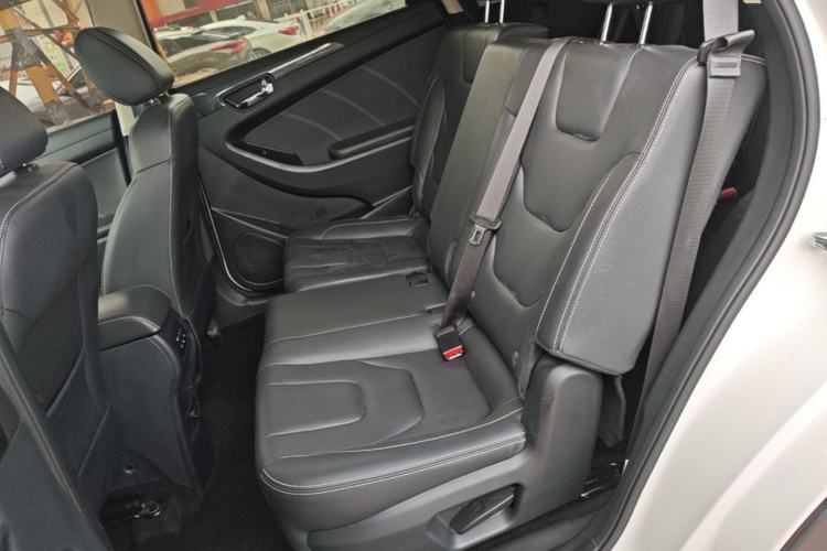 Used Dongfeng Fengon 580 2021 Revised ☆ Star Edition 1.8L Manual Elite Version Left Rear Seat