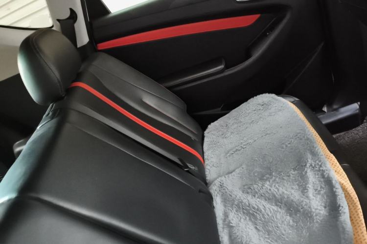 Used Dongfeng Fengon 580 2021 ☆ Star Edition 1.5T Manual Luxury Version Left Rear Seat