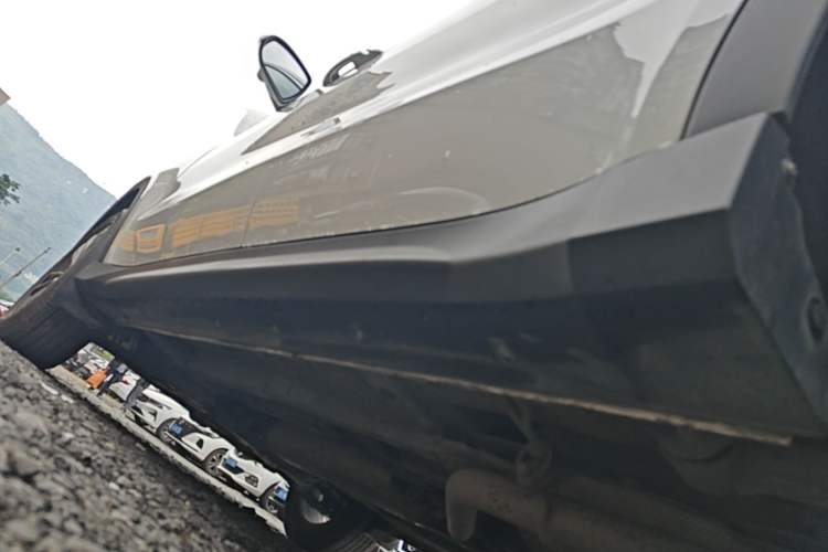 Used Dongfeng Fengon 580 2021 ☆ Star Edition 1.5 TGDI Automatic Prestige Version Left Side Sill