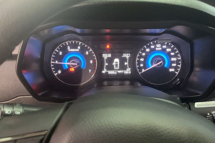 Used Dongfeng Fengon 580 2021 Revised ☆ Star Edition 1.8L Manual Elite Version Odometer Close Up