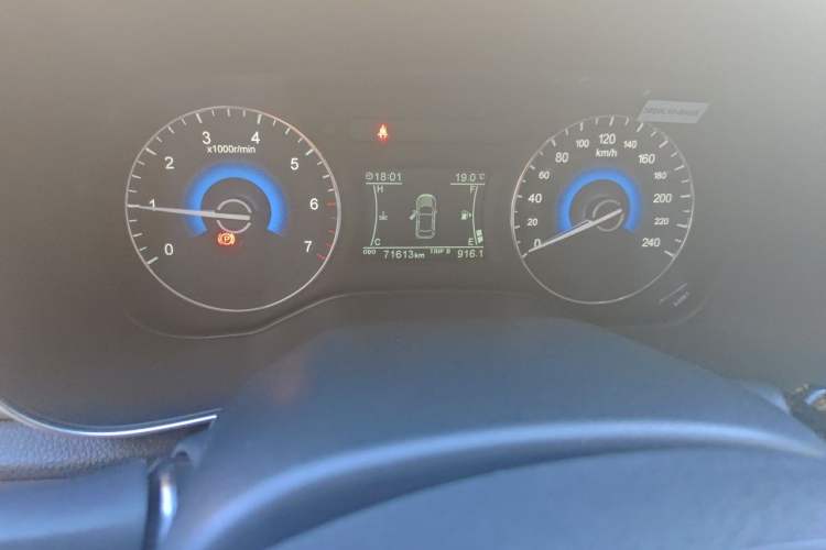 Used Dongfeng Fengon 580 2021 Revised ☆ Star Edition 1.5T Manual Luxury Version Odometer Close Up