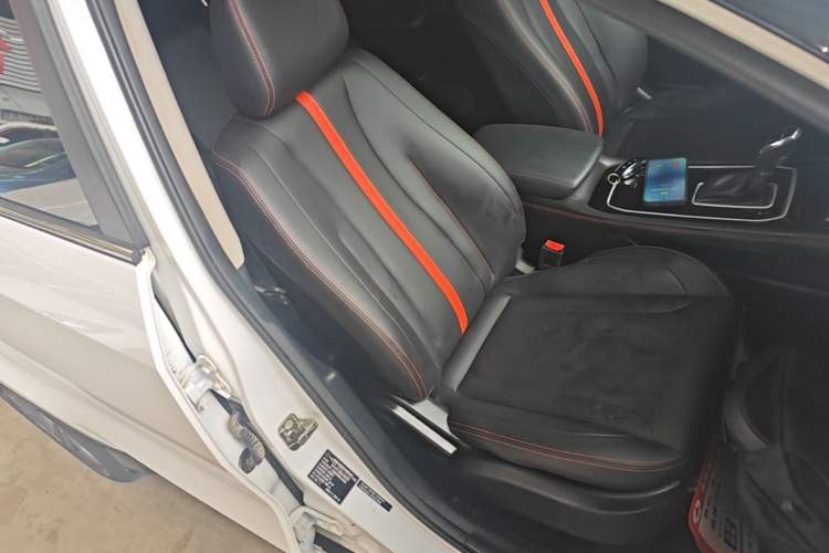 Used Dongfeng Fengon 580 2021 ☆ Star Edition 1.5T Automatic Luxury Version Right Front Seat