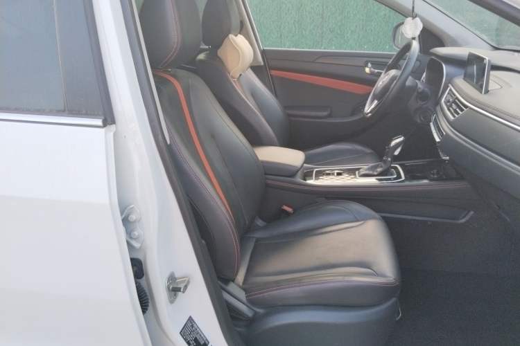 Used Dongfeng Fengon 580 2021 Revised ☆ Star Edition 1.5T Automatic Luxury Version Right Front Seat