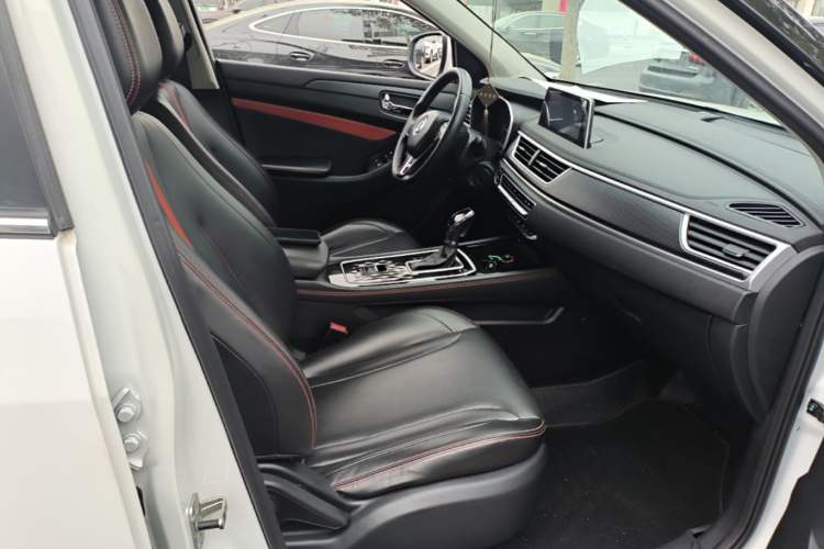 Used Dongfeng Fengon 580 2021 ☆ Star Edition 1.5T Automatic Luxury Version Right Front Seat