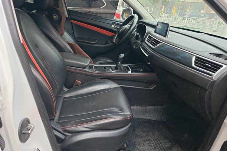 Used Dongfeng Fengon 580 2021 Revised ☆ Star Edition 1.5T Manual Luxury Version Right Front Seat