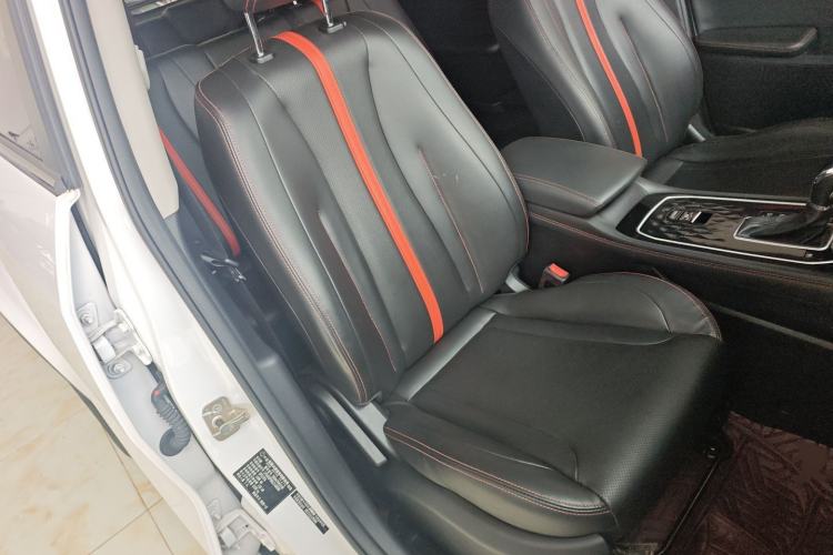 Used Dongfeng Fengon 580 2021 ☆ Star Edition 1.5T Automatic Luxury Version Right Front Seat