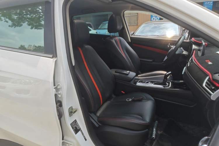 Used Dongfeng Fengon 580 2021 Revised ☆ Star Edition 1.5T Automatic Luxury Version Right Front Seat