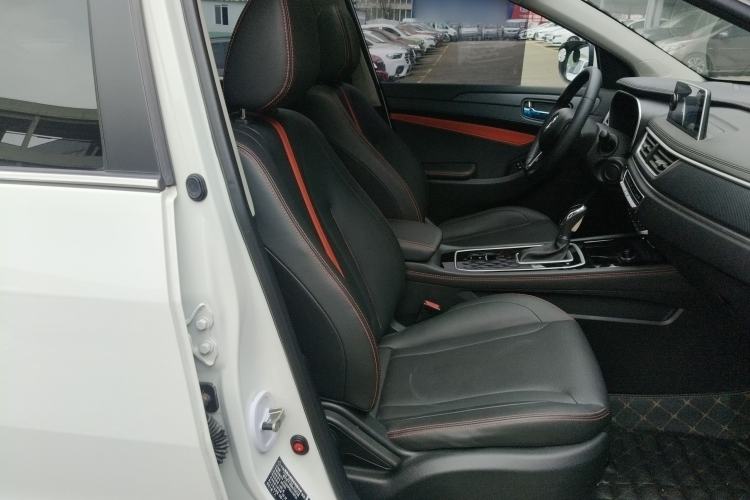 Used Dongfeng Fengon 580 2021 ☆ Star Edition 1.5T Automatic Luxury Version Right Front Seat