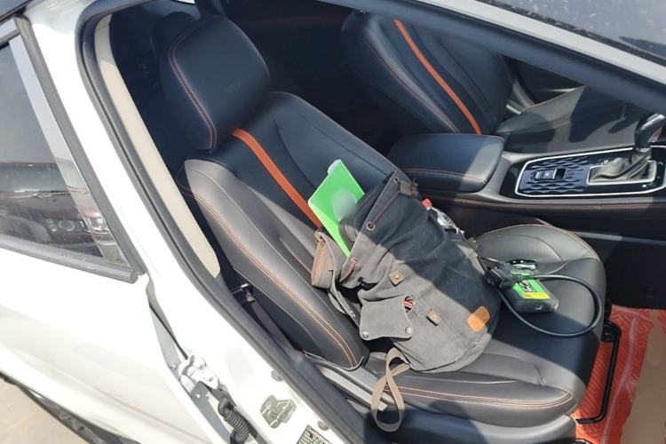 Used Dongfeng Fengon 580 2021 ☆ Star Edition 1.5T Automatic Luxury Version Right Front Seat