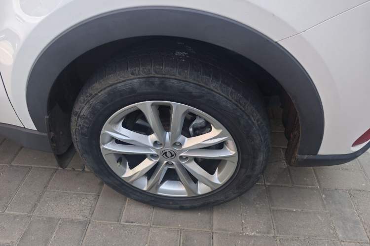 Used Dongfeng Fengon 580 2021 Revised ☆ Star Edition 1.8L Manual Elite Version Right Front Wheel Hub