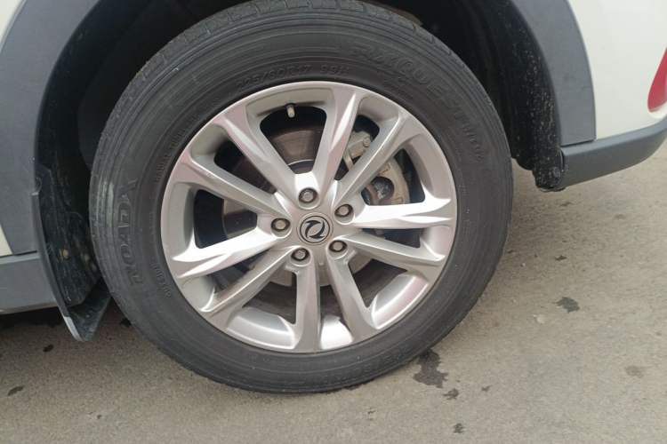 Used Dongfeng Fengon 580 2021 ☆ Star Edition 1.8L Manual Elite Version Right Front Wheel Hub