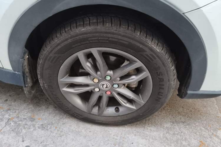 Used Dongfeng Fengon 580 2021 ☆ Star Edition 1.5T Manual Luxury Version Right Front Wheel Hub