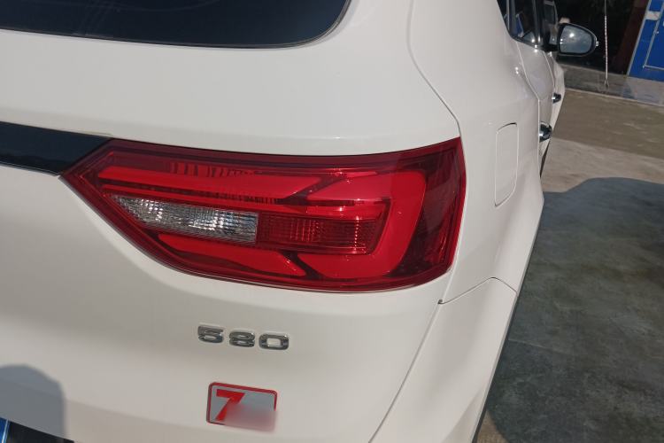 Used Dongfeng Fengon 580 2021 Revised ☆ Star Edition 1.5T Automatic Luxury Version Right Rear Taillight
