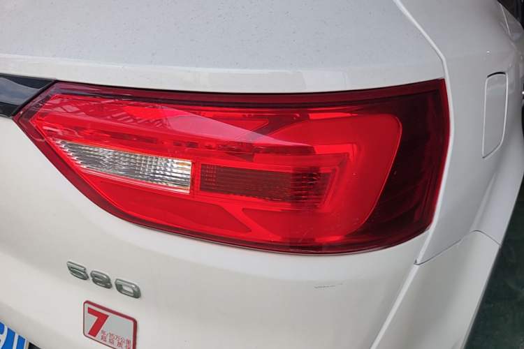 Used Dongfeng Fengon 580 2021 Revised ☆ Star Edition 1.5T Automatic Luxury Version Right Rear Taillight
