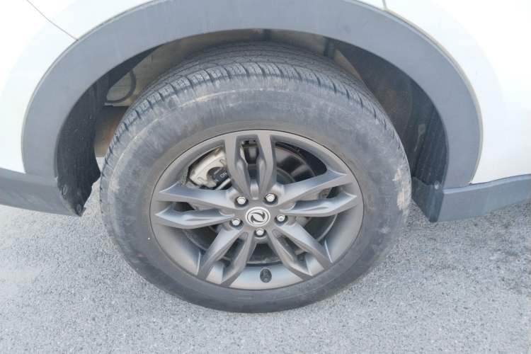 Used Dongfeng Fengon 580 2021 Revised ☆ Star Edition 1.5T Automatic Luxury Version Right Rear Wheel Hub