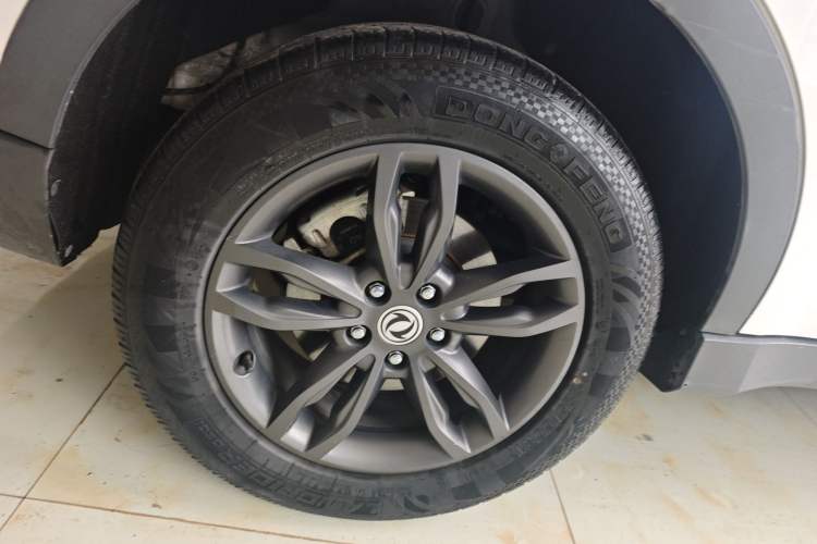Used Dongfeng Fengon 580 2021 ☆ Star Edition 1.5T Automatic Luxury Version Right Rear Wheel Hub